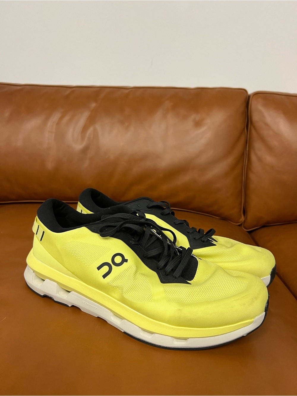 On Running Men's CLOUDZONE LIMELIGHT BLACK